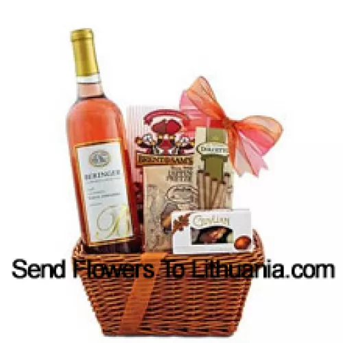 סל מתנה זה כולל יין רוזה Beringer White Zinfandel, קונכיות שוקולד בלגיות Guylian, גלידות ממולאות Dolcetto, עוגיות שוקולד פטל Brent & Sam's ופרצלי חיטה דבש מתוחם East Shore Specialty. (תוכן הסל כולל יין עשוי להשתנות לפי העונה ומיקום המסירה. במקרה של אי אפשרות לאחזור על מוצר מסוים נחליף אותו במוצר בערך שווה או גבוה יותר)